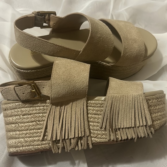 Michael Kors Hana Platform Sandal - Picture 3 of 5